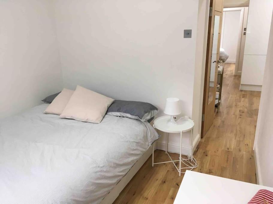 Newly Refurbished 2-Bedroom Flat In Notting Hill London Exterior photo